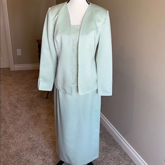 Maxi Green 3 piece jacket, top and Pencil Skirt ensemble for Cocktail Ev… - Picture 1 of 16